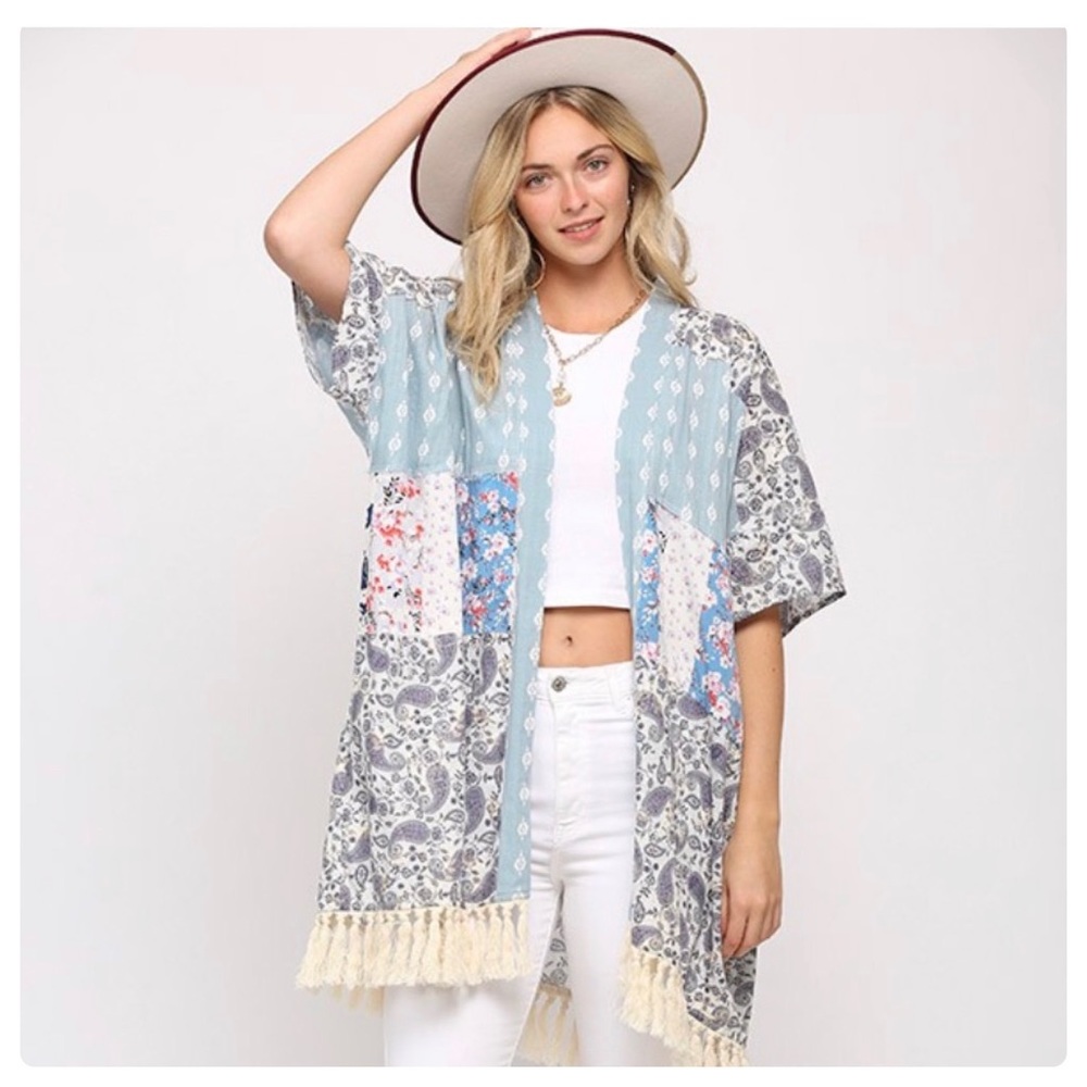 $20 start 265 ❤️ Mixed print fringe kimono - Picture 2 of 4